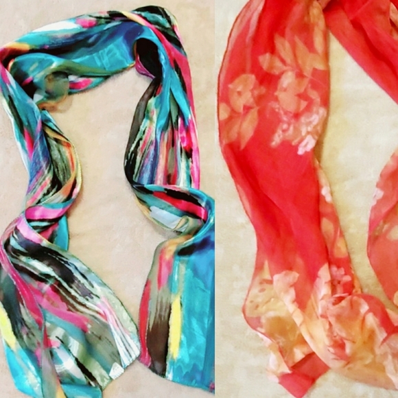 Accessories - Gorgeous Scarves  multi color NWOT 💌